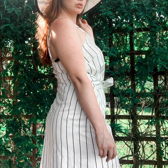 Two Way Wear Striped Midi Length Brunch Dress - Picture 3 of 5